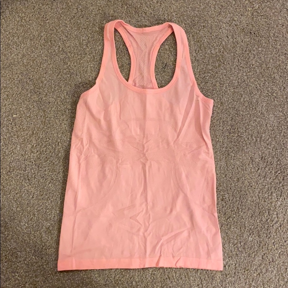 Lululemon workout tank